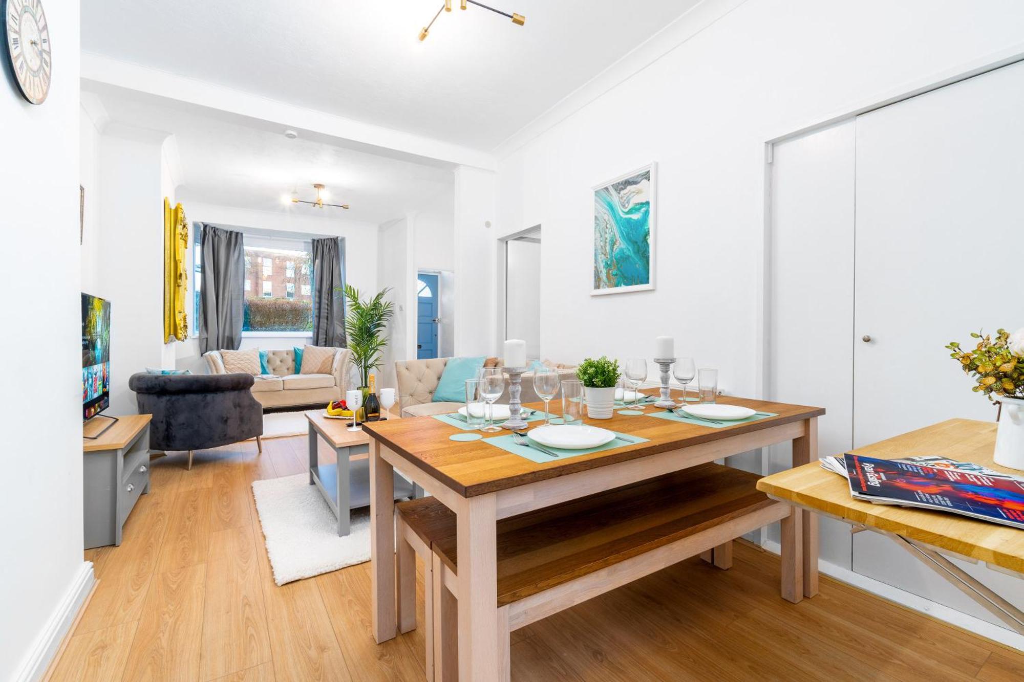 Luxury 3 Bedroom House - Harborne - Parking - Garden - Wifi & Netflix 122G Birmingham Buitenkant foto